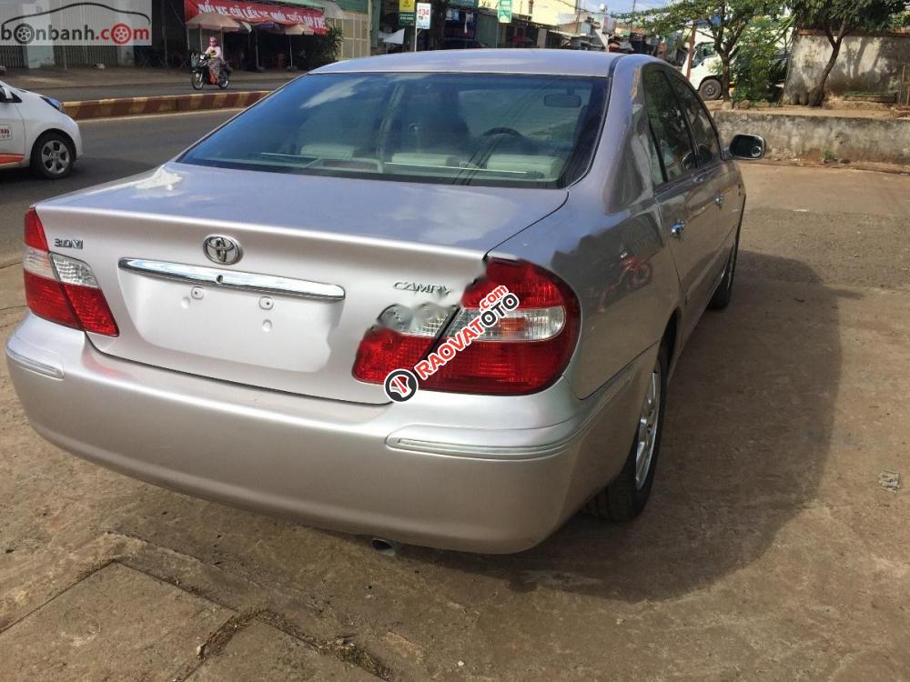 Chính chủ bán Toyota Camry 3.0V đời 2002, màu bạc-1