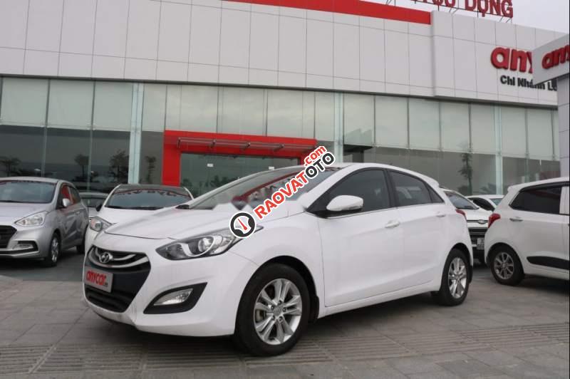 Bán Hyundai i30 1.6AT sản xuất năm 2014, màu trắng, xe nhập-4