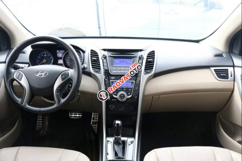 Bán Hyundai i30 1.6AT sản xuất năm 2014, màu trắng, xe nhập-2
