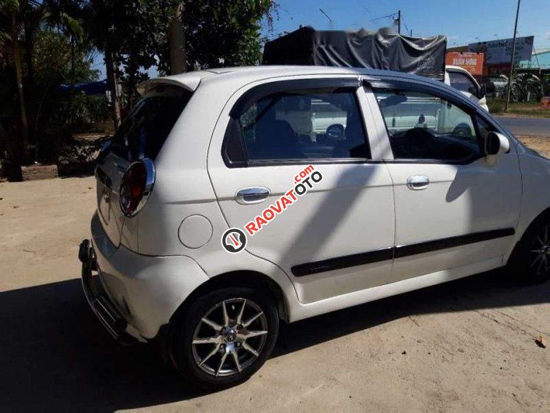 Bán xe Chevrolet Spark Super 2009, màu trắng, giá 130tr-1