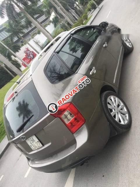 Cần bán lại xe Kia Carens 2011, màu xám, chính chủ -1