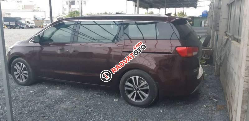 Cần bán gấp Kia Sedona Gath đời 2016, màu đỏ, xe nhập-3