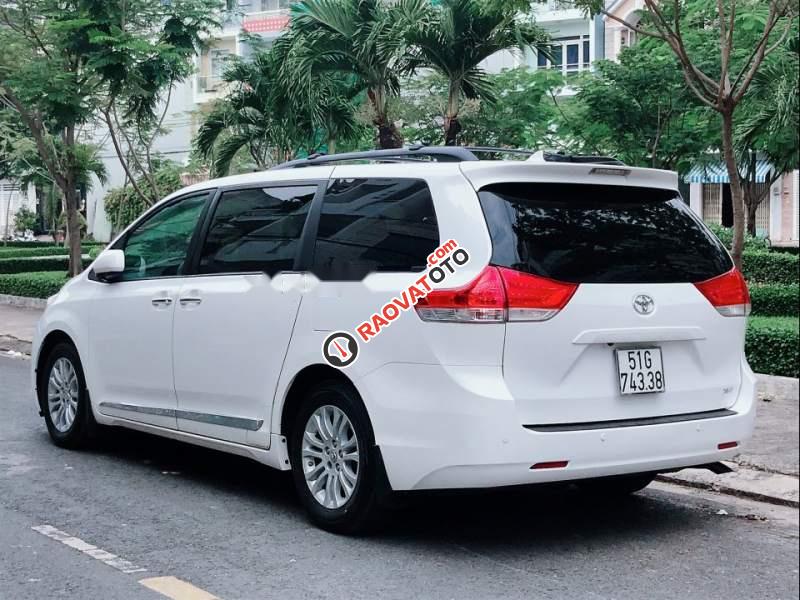Bán Toyota Sienna XLE 2013, màu trắng, nhập khẩu nguyên chiếc-1