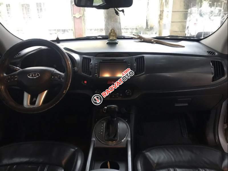 Bán Kia Sportage 2.0AT 2011, màu bạc, nhập khẩu nguyên chiếc chính chủ, giá tốt-1