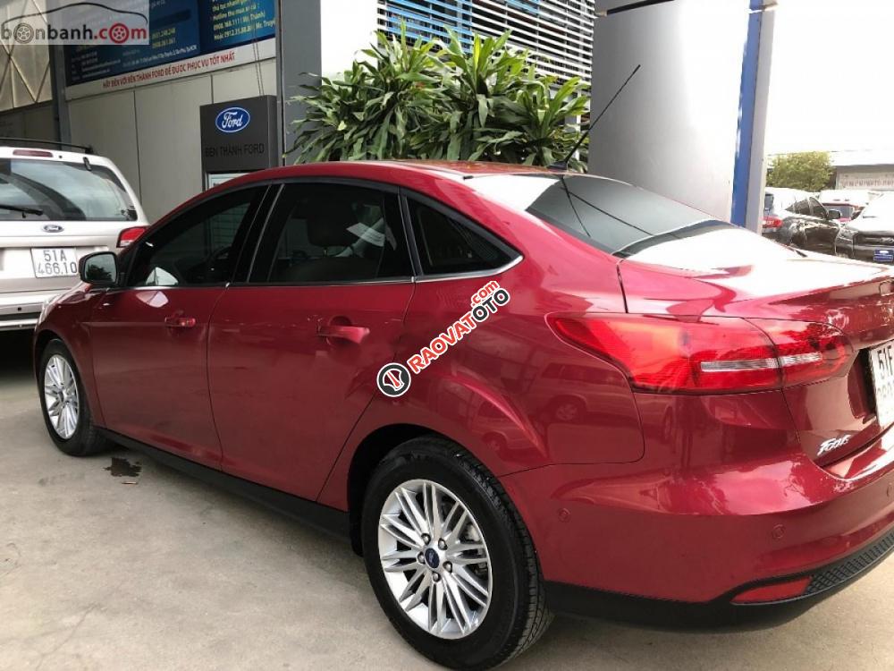 Cần bán gấp Ford Focus Titanium sản xuất 2016, màu đỏ ít sử dụng -1