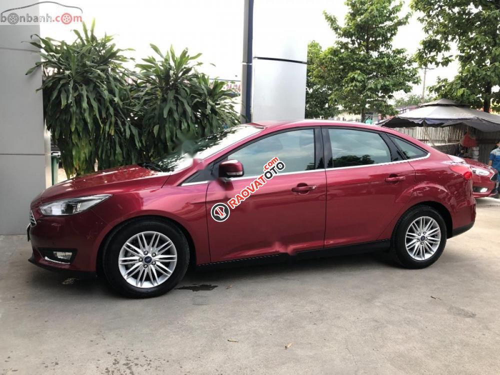 Cần bán gấp Ford Focus Titanium sản xuất 2016, màu đỏ ít sử dụng -3