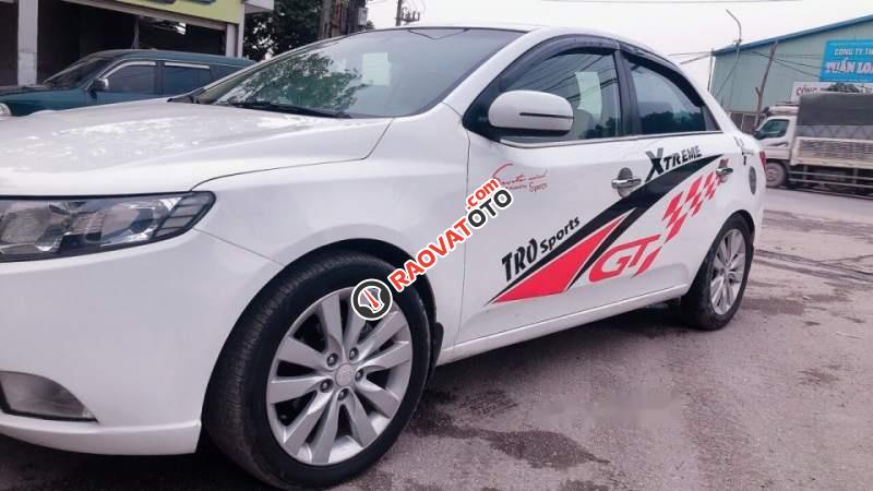 Bán xe Kia Forte đời 2011 số sàn, hồ sơ cầm tay vào tên trong ngày-0