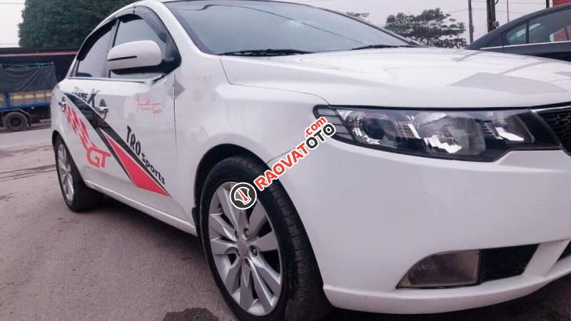 Bán xe Kia Forte đời 2011 số sàn, hồ sơ cầm tay vào tên trong ngày-1