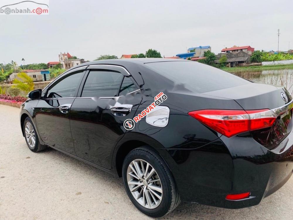 Bán Toyota Corolla Altis 1.8 AT đời 2017, màu đen giá cạnh tranh-0