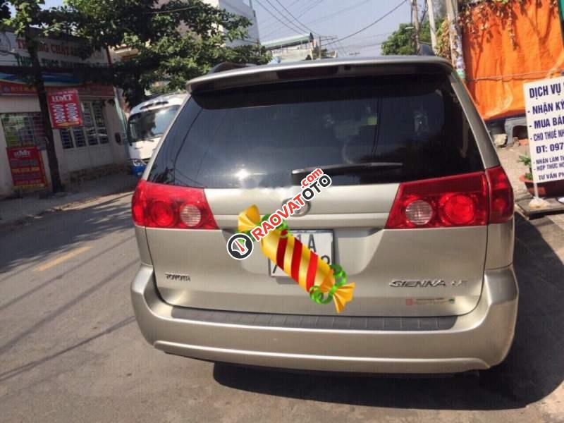 Bán Toyota Sienna LE sản xuất 2007, màu vàng, xe nhập, giá chỉ 575 triệu-1