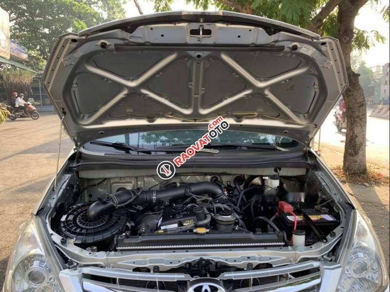 Bán Toyota Innova 2.0 V đời 2009, màu bạc, nhập khẩu  -4
