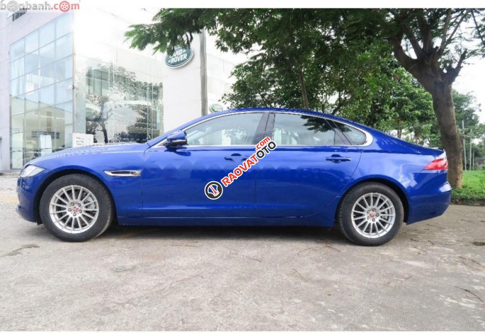 Bán Jaguar XF màu xanh, nội thất kem Sx 2016, model 2017, đăng ký tháng 4/2018-2