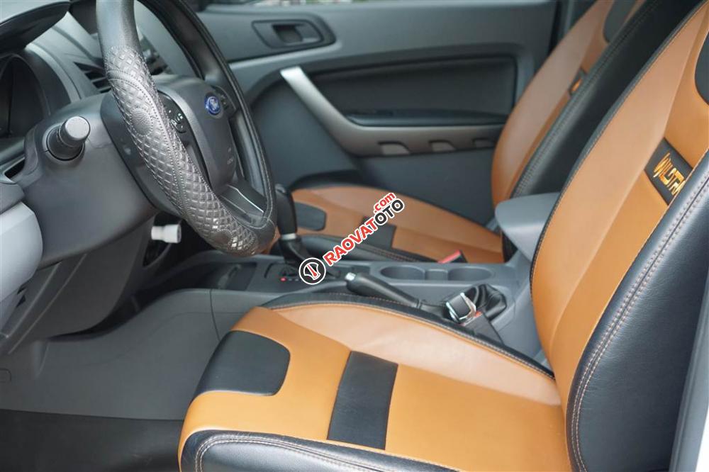 Ford Ranger XLS 4x2 màu trắng 2017, số tự động-5