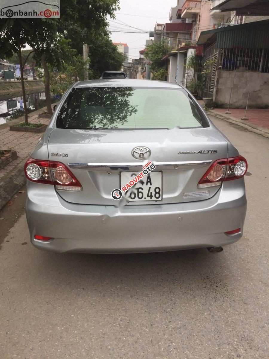 Cần bán lại xe Toyota Corolla altis 2.0V đời 2012, màu bạc như mới-0