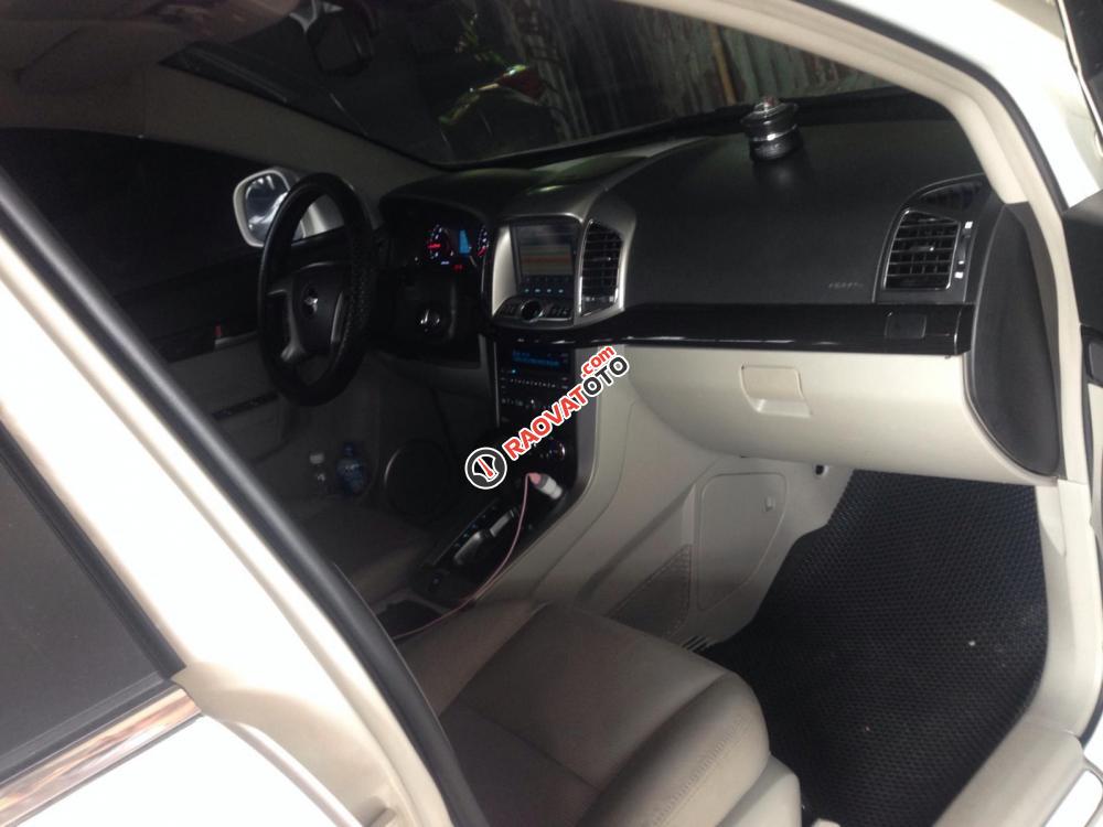 Cần bán xe Chevrolet Captiva LTZ 2014 màu trắng, BSTP-4