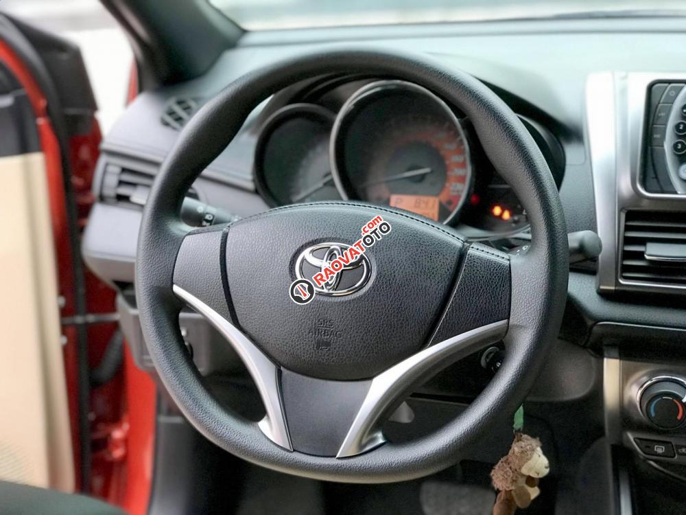 Bán xe Toyota Yaris 1.3E 2015, màu đỏ, số tự động, lăn bánh 4000 km-8