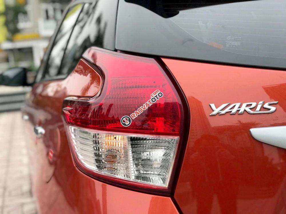Bán xe Toyota Yaris 1.3E 2015, màu đỏ, số tự động, lăn bánh 4000 km-10