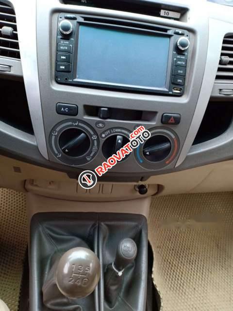 Cần bán xe Toyota Hilux 3.0G sản xuất 2011, màu bạc, xe nhập-3