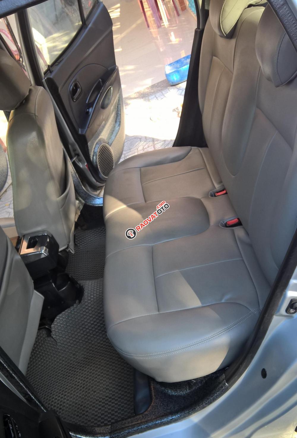 Bán Kia Morning màu bạc đời 2011 số tay MT, xe còn cứng-7