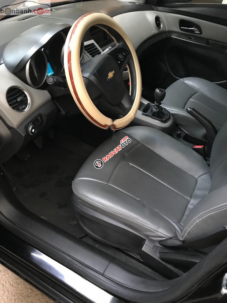 Cần bán lại xe Chevrolet Cruze 1.6 LS 2014, màu đen, xe còn mới-3