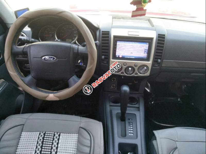 Cần bán lại xe Ford Everest AT sản xuất năm 2014, màu đỏ còn mới giá cạnh tranh-3