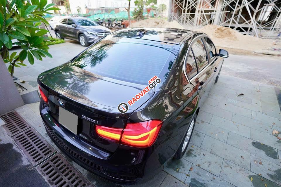 Cần Bán BMW 320i màu đen 2017, ĐK 2018, xe rất mới-3