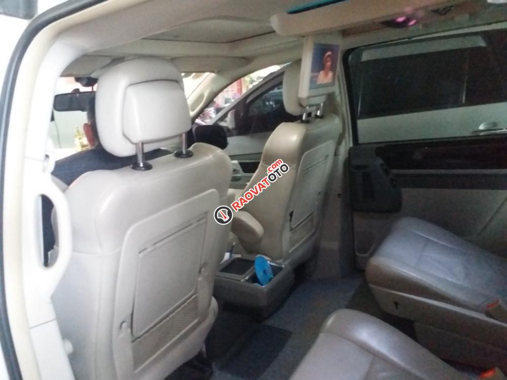 Bán Chrysler Grand Voyager Limited 3.8 máy xăng, màu bạc, sản xuất 2010 đăng ký 2012-12