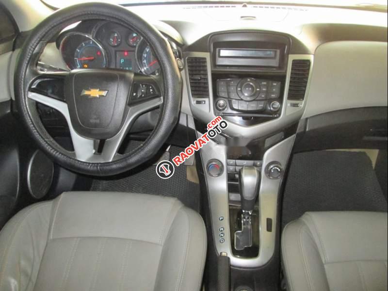 Cần bán lại xe Chevrolet Cruze LTZ 2012, màu đen, giá tốt-2