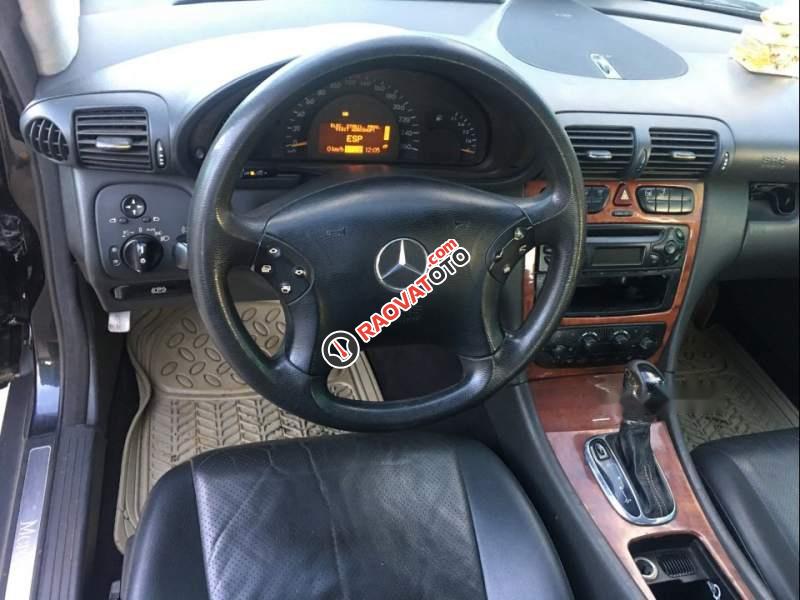 Cần bán Mercedes C200 đời 2014, màu đen, nhập khẩu nguyên chiếc-1