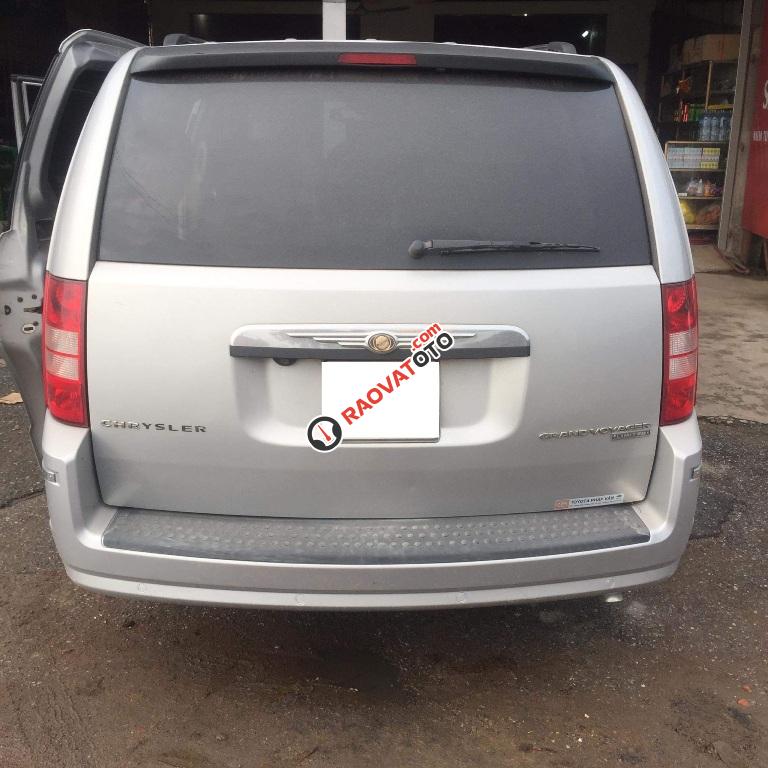 Bán Chrysler Grand Voyager Limited 3.8 máy xăng, màu bạc, sản xuất 2010 đăng ký 2012-14