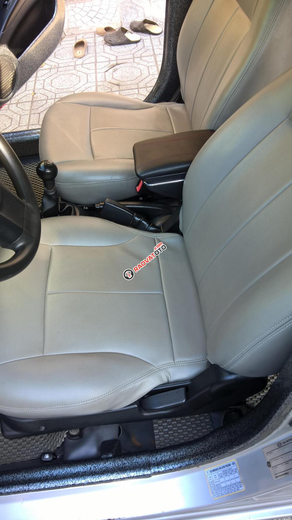 Bán Kia Morning màu bạc đời 2011 số tay MT, xe còn cứng-6