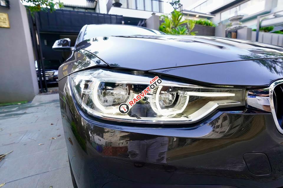 Cần Bán BMW 320i màu đen 2017, ĐK 2018, xe rất mới-2