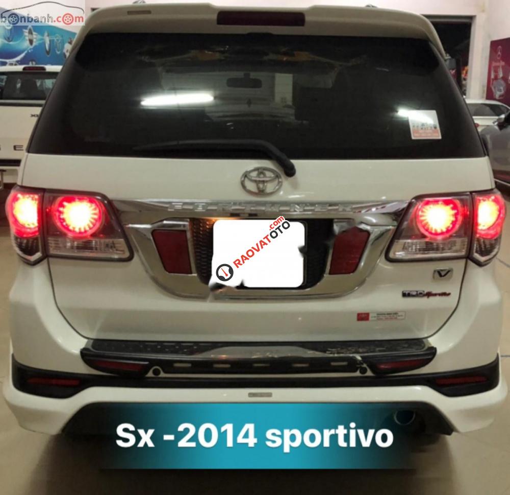 Bán Toyota Fortuner V Sportivo 4x2 AT màu trắng, số tự động, máy xăng sản xuất năm 2014-1