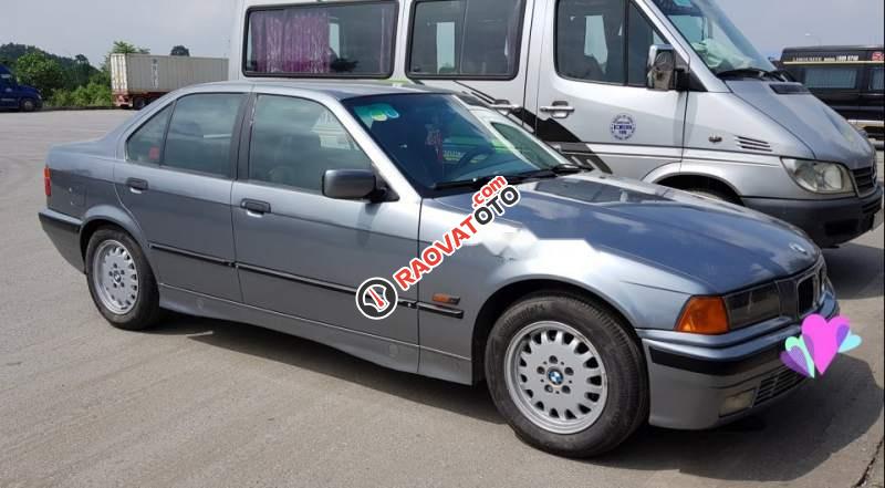 Bán xe BMW 320i đời 1996, đã đầu tư thay thế toàn bộ khung gầm, nội thất, lốp-1