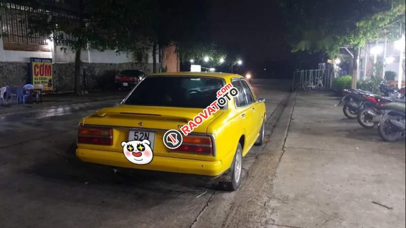 Cần bán lại xe Toyota Corona đời 1980, màu vàng, nhập khẩu-1