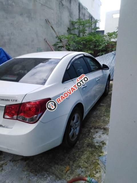 Cần bán lại xe Chevrolet Cruze LTZ sản xuất 2014, màu trắng-2