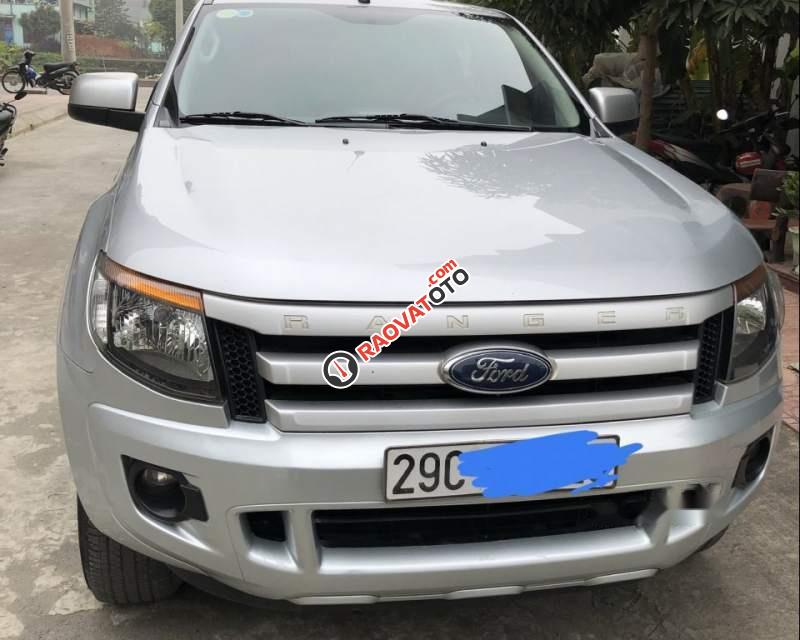 Chính chủ bán Ford Ranger XLS AT đời 2014, màu bạc, nhập khẩu-1