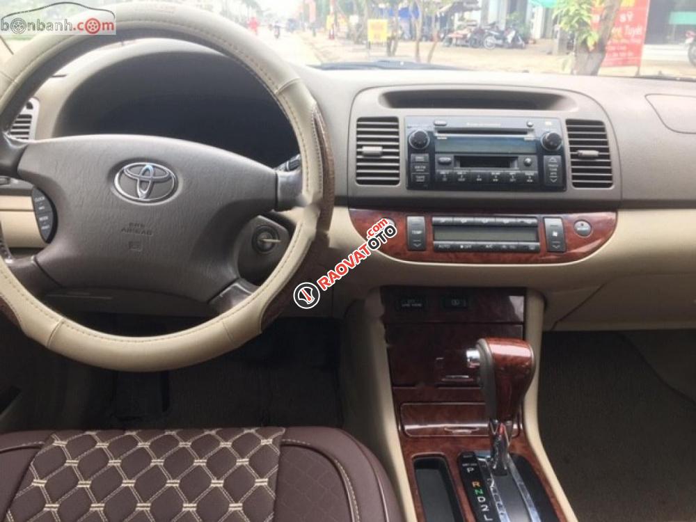 Bán Toyota Camry 3.0V năm 2002, màu đen-3