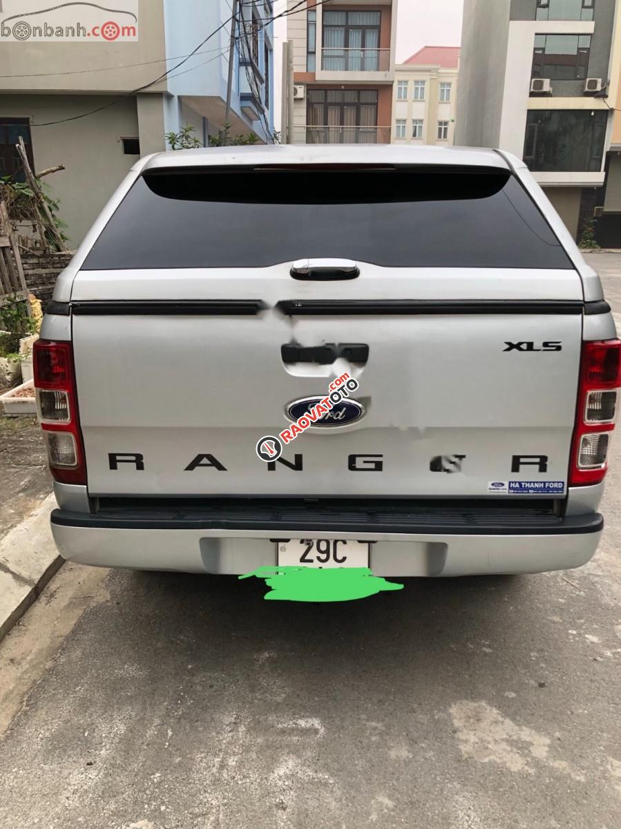 Bán Ford Ranger XLS AT năm sản xuất 2014, màu bạc, xe nhập chính chủ-0