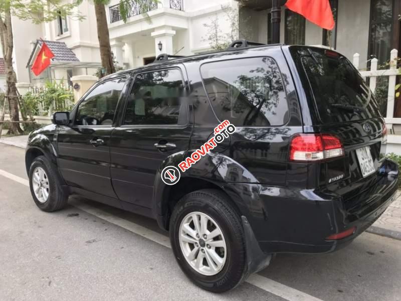 Cần bán xe Ford Escape XLS đời 2013, màu đen số tự động, giá 510tr-0