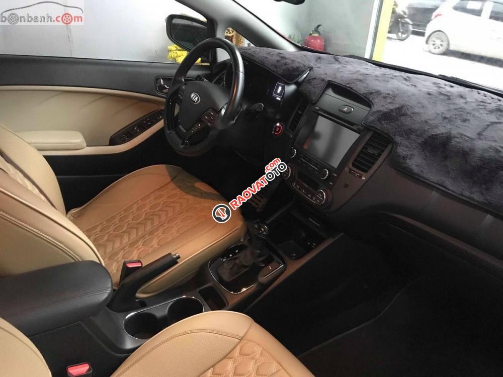 Bán Kia Cerato 1.6AT 2017 màu đỏ, số tự động, đăng kí tên tư nhân 1 chủ -2