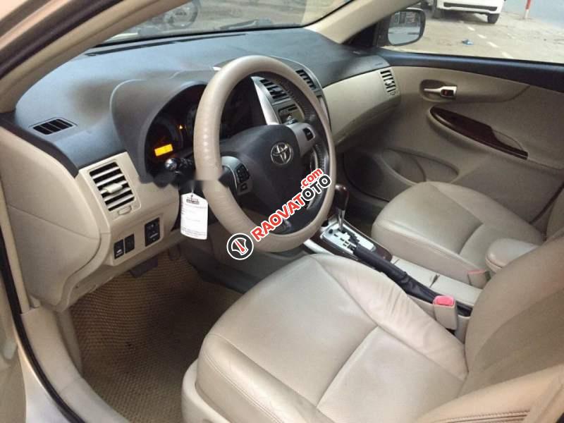 Cần bán gấp Toyota Corolla altis 2.0 AT năm sản xuất 2012, màu vàng chính chủ, giá tốt-0