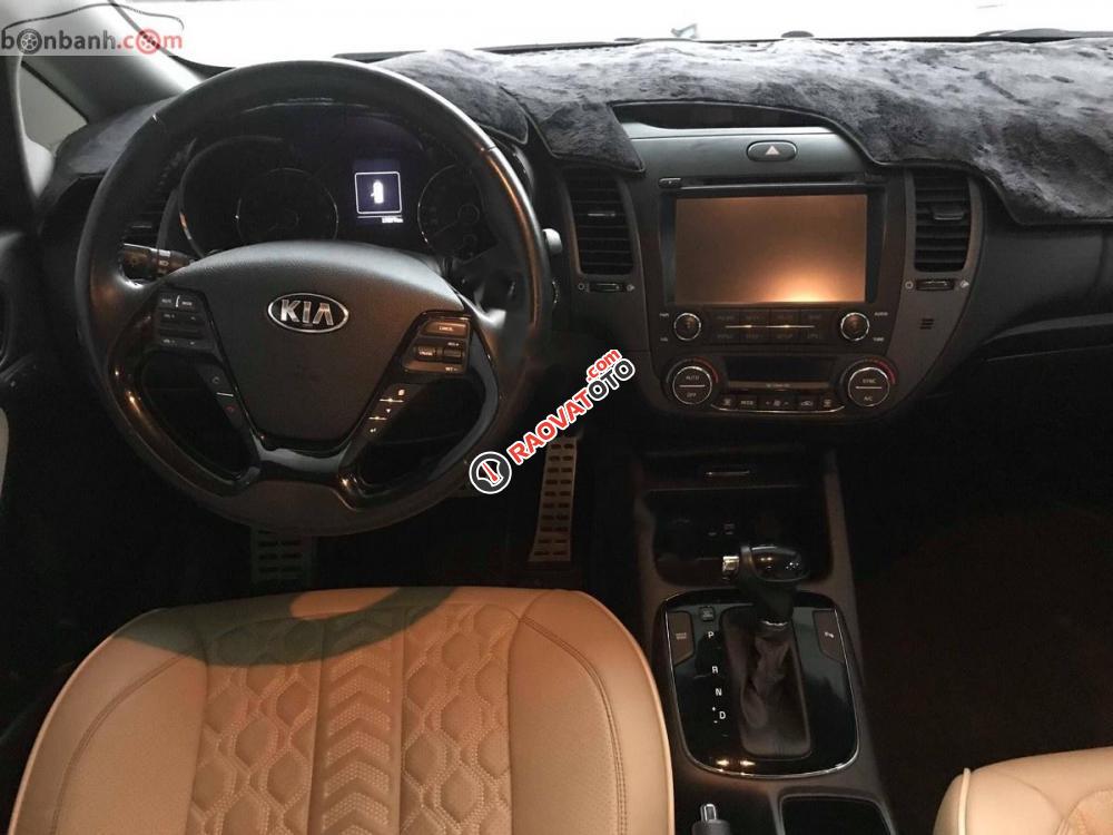 Bán Kia Cerato 1.6AT 2017 màu đỏ, số tự động, đăng kí tên tư nhân 1 chủ -1