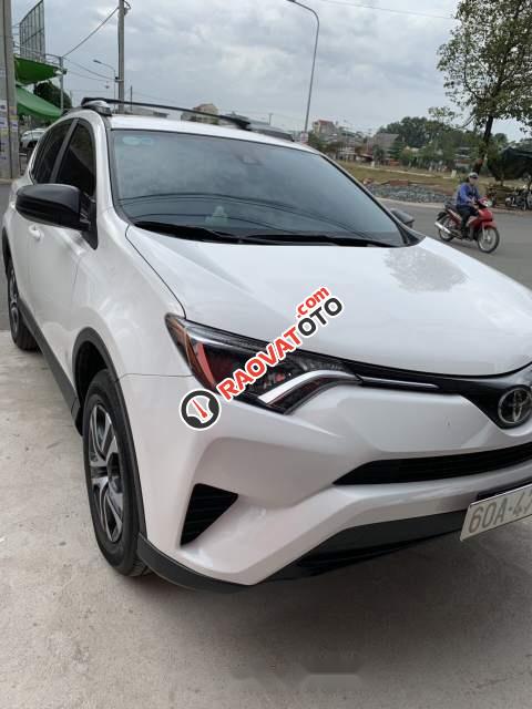 Bán xe Toyota RAV4 LE sản xuất 2017, màu trắng, xe nhập-4