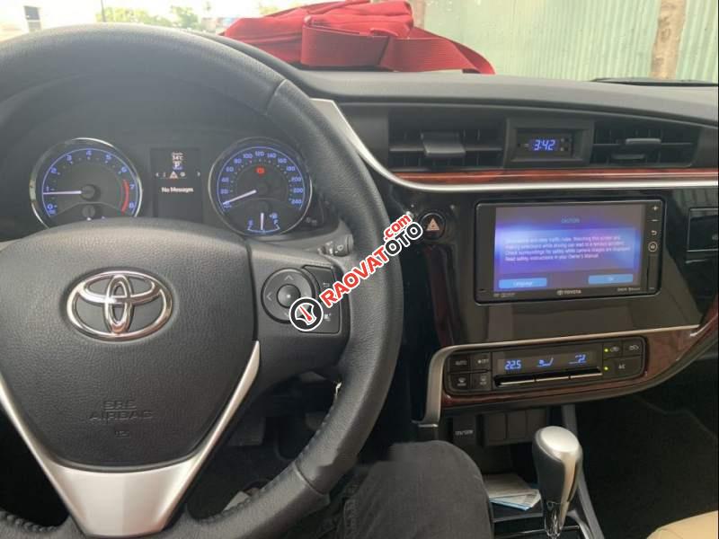 Cần bán Toyota Corolla 1.8G sản xuất năm 2018, màu đen-3