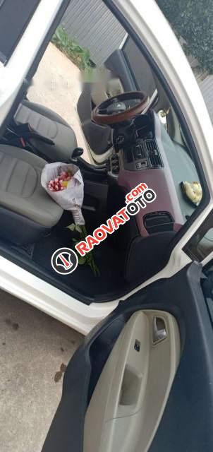 Bán xe Kia Rio MT năm sản xuất 2015, màu trắng, nhập khẩu  -1