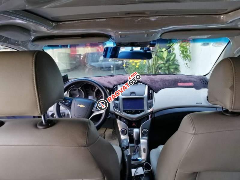 Bán Chevrolet Cruze 1.8 sản xuất 2016, màu đen, 498tr-0