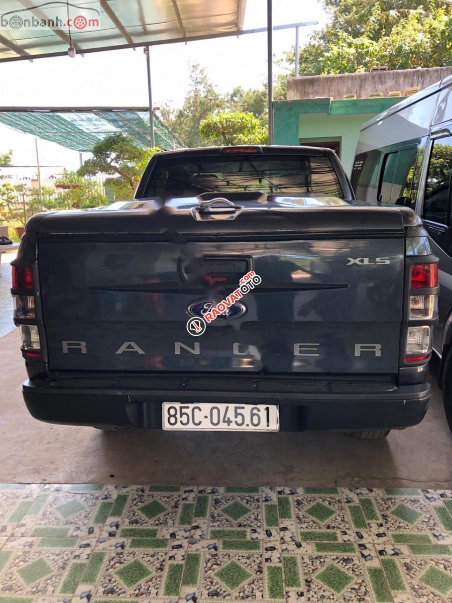 Cần bán xe Ford Ranger XLS 2013, nhập khẩu, xe gia đình-6