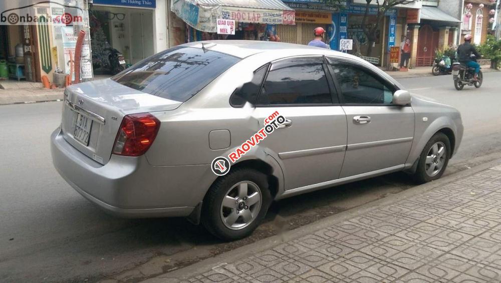 Cần bán Chevrolet Lacetti EX 2009, màu bạc, xe gia đình, giá 215tr-0