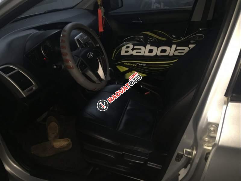 Cần bán gấp Hyundai i20 AT năm 2010, màu bạc, nhập khẩu nguyên chiếc, giá cạnh tranh-5